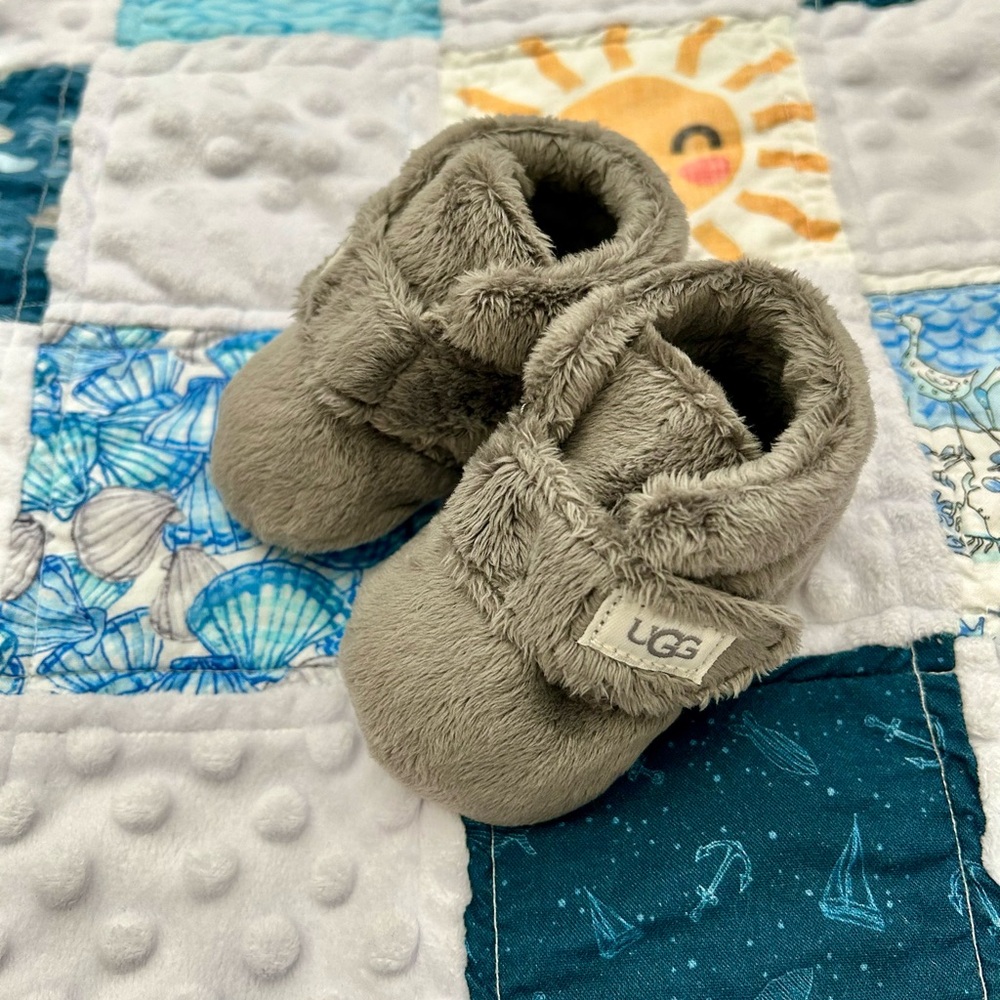 UGG Bixbee Booties Gray 0/1